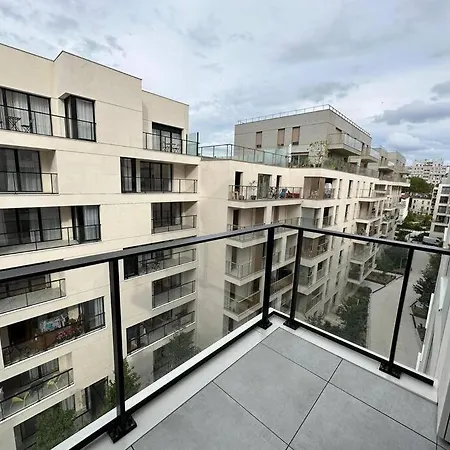 Large 3 Bedroom Perfect For Kids *