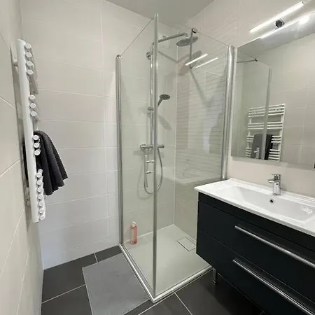Large 3 Bedroom Perfect For Kids Apartment Clichy