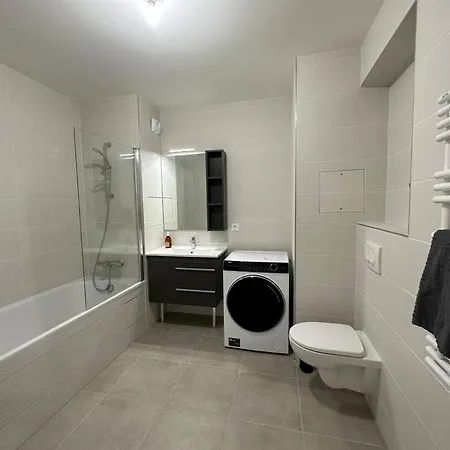 Large 3 Bedroom Perfect For Kids Clichy